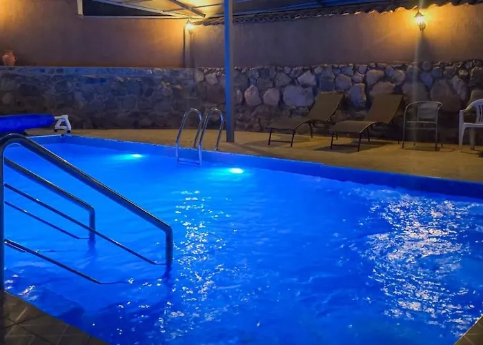 Sacred Valley Heated Pool & Machu Picchu Villa