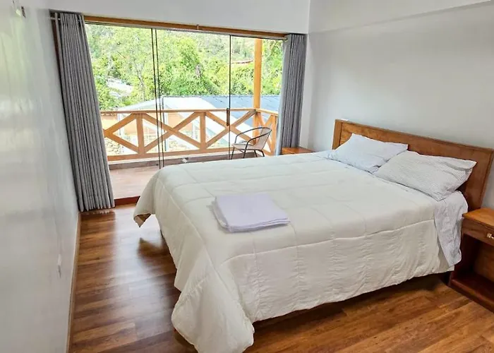 Sacred Valley Heated Pool & Machu Picchu Villa Urubamba